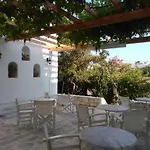 Roussos Gasthuis Naousa