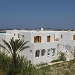Roussos Gasthuis 4*