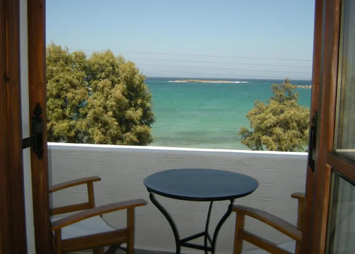 Penzion Roussos Nausa