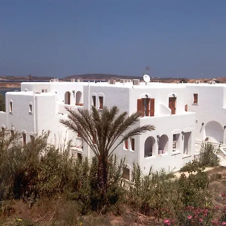 Guest house Roussos Naousa (Paros)