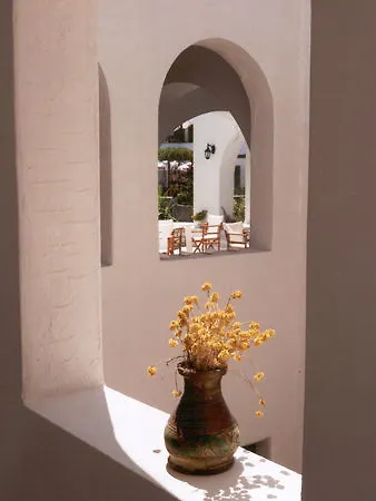 Roussos Maison d'hôtes