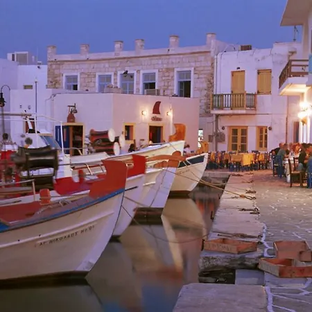 Roussos Guest house Naousa (Paros)