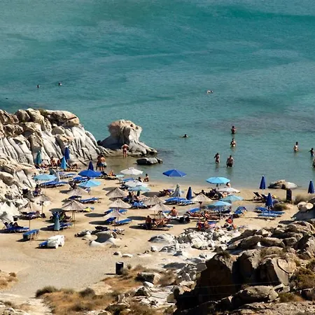 Guest house Roussos 4*