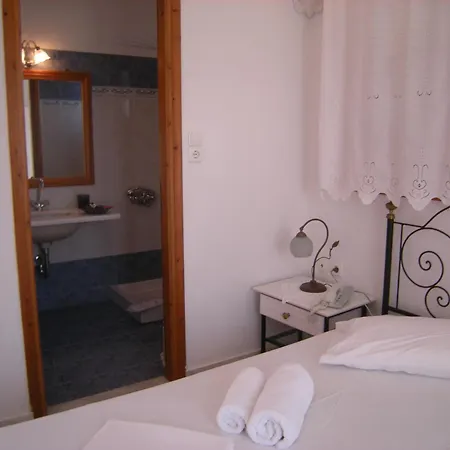 Roussos Maison d'hôtes