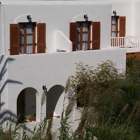 Roussos 4* Naousa (Paros)