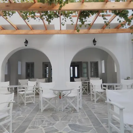 Roussos Guest house 4*