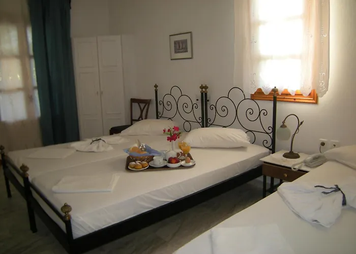 Roussos 4* Νάουσα