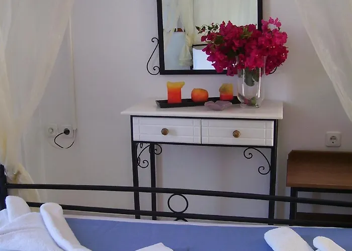 Roussos 4* Νάουσα