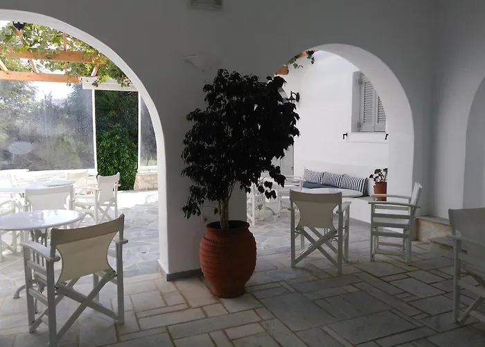 Roussos 4* Νάουσα